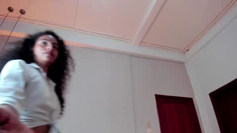 AntonellaHall  online show from 8, 1, 2025