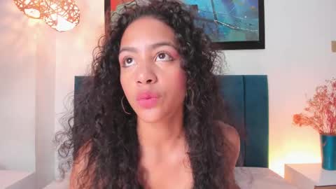 AntonellaHall  online show from 16, 9, 2025