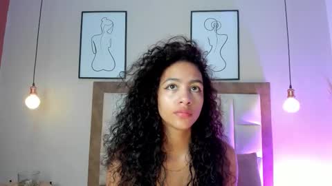 AntonellaHall  online show from 15, 12, 2025