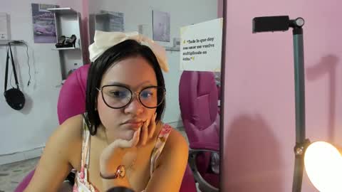 Snapshot of antonellakling_ chatting on 18, 1, 2026 ANTONELLA online show from 18, 1, 2026