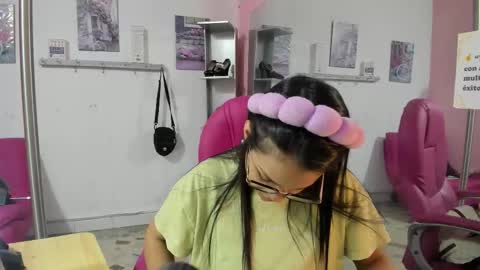 Snapshot of antonellakling_ chatting on 1, 2, 2026 ANTONELLA online show from 1, 2, 2026