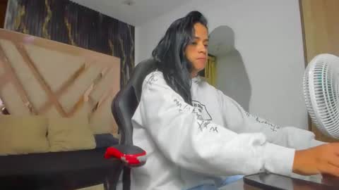 AntonellaTawer online show from 21, 9, 2025