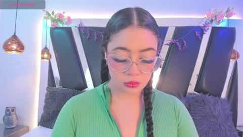 Snapshot of antonellepiercee chatting on 3, 7, 2026 A N T O N E L L E online show from 3, 7, 2026