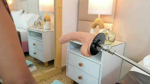 Snapshot of antoniaross chatting on 5, 3, 2025 Antonia online show from 5, 3, 2025