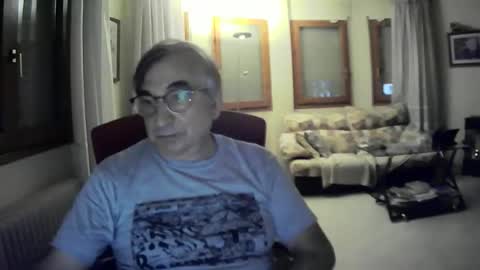 Snapshot of antonio2605 chatting on 24, 12, 2024 Antonio online show from 24, 12, 2024