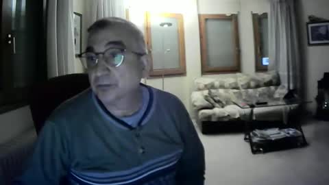 Snapshot of antonio2605 chatting on 6, 1, 2025 Antonio online show from 6, 1, 2025