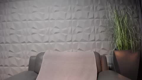 HI My name is Antonio online show from 7, 3, 2025