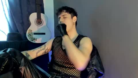 antonnello_ online show from 4, 12, 2025