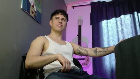 Snapshot of antonnello_ chatting on 12, 5, 2026 antonnello_ online show from 12, 5, 2026