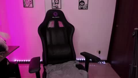 antony_cast online show from 31, 1, 2025