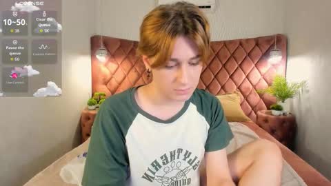 Snapshot of antonylewis chatting on 17, 11, 2025 YummyTony online show from 17, 11, 2025