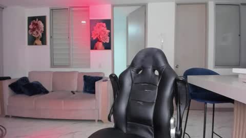 Maria Antonia online show from 18, 2, 2025