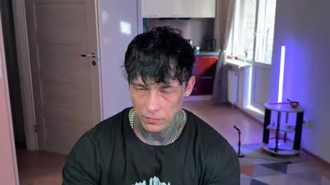 Tom online show from 27, 3, 2026