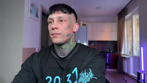 Tom online show from 1, 4, 2026