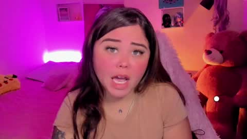   Independent model  online show from 25, 2, 2025