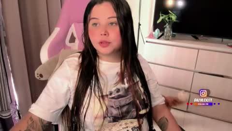   Independent model  online show from 26, 11, 2025