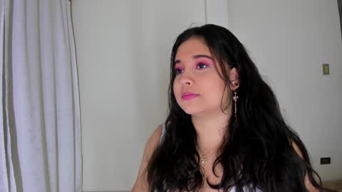 Snapshot of anyagraham chatting on 5, 12, 2024 I am Anya online show from 5, 12, 2024