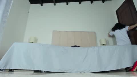 Snapshot of anyagraham chatting on 5, 1, 2025 I am Anya online show from 5, 1, 2025