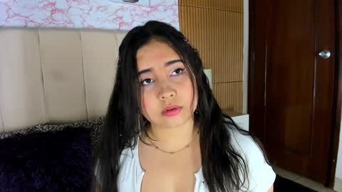 Snapshot of anyagraham chatting on 20, 1, 2025 I am Anya online show from 20, 1, 2025