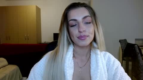 Snapshot of anyamurr chatting on 17, 5, 2026 Anya online show from 17, 5, 2026