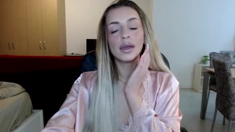 Snapshot of anyamurr chatting on 18, 5, 2026 Anya online show from 18, 5, 2026