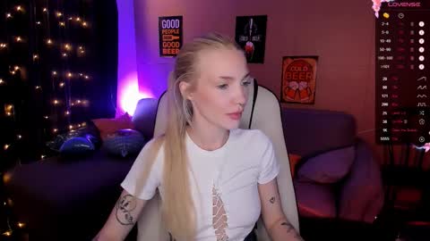 Snapshot of anyataylorr chatting on 30, 9, 2025 Anya online show from 30, 9, 2025