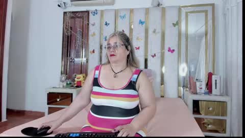 Anyela  online show from 12, 1, 2026