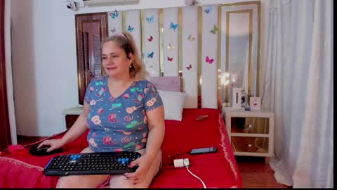 Anyela  online show from 3, 2, 2026