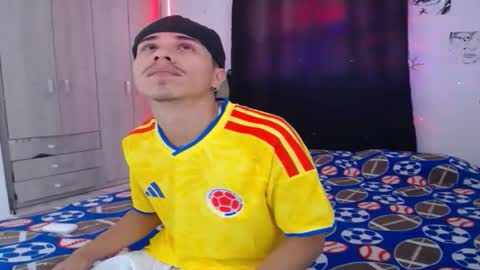 anyelo_sexyhot online show from 29, 3, 2026
