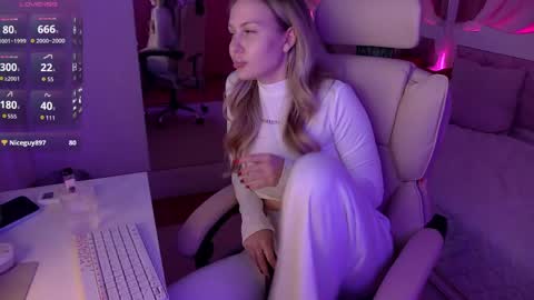 Snapshot of anyslim chatting on 28, 4, 2026 AnySlim online show from 28, 4, 2026