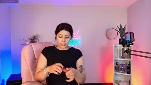 Snapshot of aphirl__ chatting on 7, 10, 2025 Aphirl online show from 7, 10, 2025