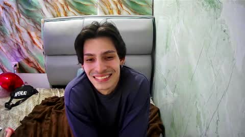 Snapshot of apolo01_ chatting on 12, 2, 2025 Apolo online show from 12, 2, 2025