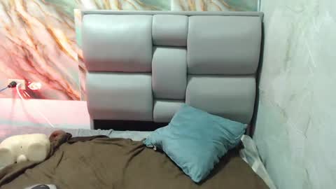 Snapshot of apolo01_ chatting on 28, 9, 2025 Apolo online show from 28, 9, 2025