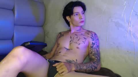 Snapshot of apolo01_ chatting on 2, 10, 2025 Apolo online show from 2, 10, 2025