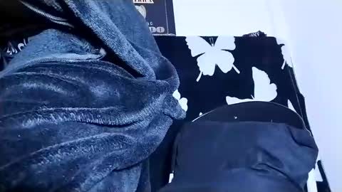 Snapshot of apoloblackbig chatting on 22, 2, 2025 apoloblackbig online show from 22, 2, 2025