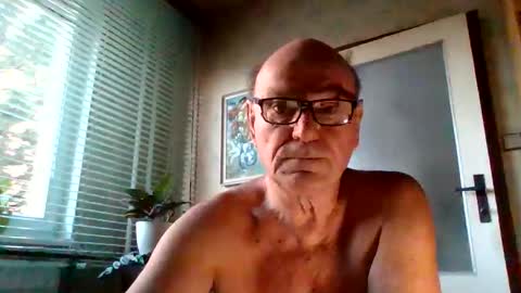 Adam online show from 4, 11, 2025