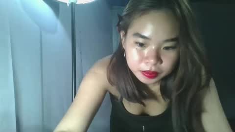 apple_pie23456 online show from 11, 11, 2025