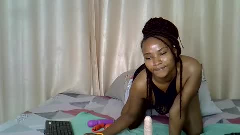 Apple queen online show from 16, 2, 2026