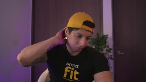 Snapshot of appolo_allen chatting on 7, 1, 2025 insta appolo master online show from 7, 1, 2025