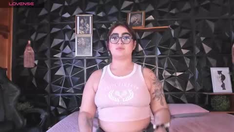Snapshot of appril_foxx chatting on 15, 2, 2026 apprilfoxx online show from 15, 2, 2026