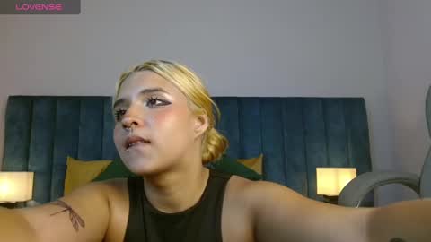 Snapshot of april__bunny chatting on 22, 1, 2025 April Bunny online show from 22, 1, 2025