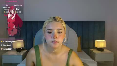 Snapshot of april__bunny chatting on 30, 1, 2025 April Bunny online show from 30, 1, 2025