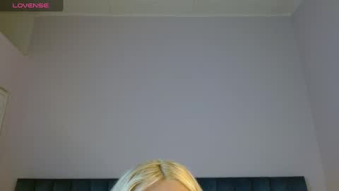 Snapshot of april__bunny chatting on 24, 2, 2025 April Bunny online show from 24, 2, 2025