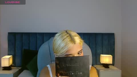 Snapshot of april__bunny chatting on 1, 3, 2025 April Bunny online show from 1, 3, 2025