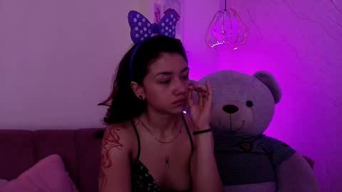   online show from 9, 10, 2025