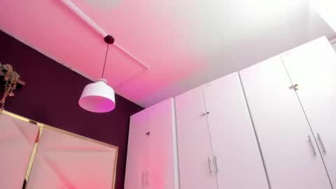 April online show from 29, 9, 2025