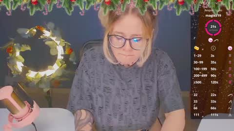Snapshot of april_hentaigirl chatting on 22, 12, 2024 my special content online show from 22, 12, 2024