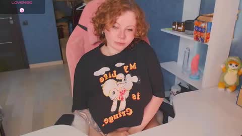 Snapshot of april_hentaigirl chatting on 13, 10, 2025 my special content online show from 13, 10, 2025