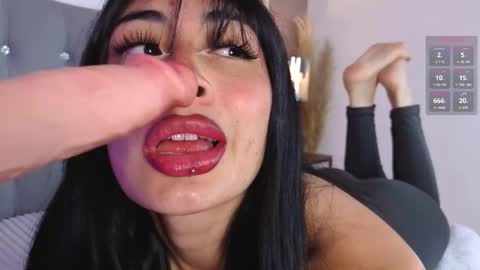 Cris online show from 3, 11, 2025