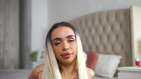 Laura online show from 28, 11, 2025